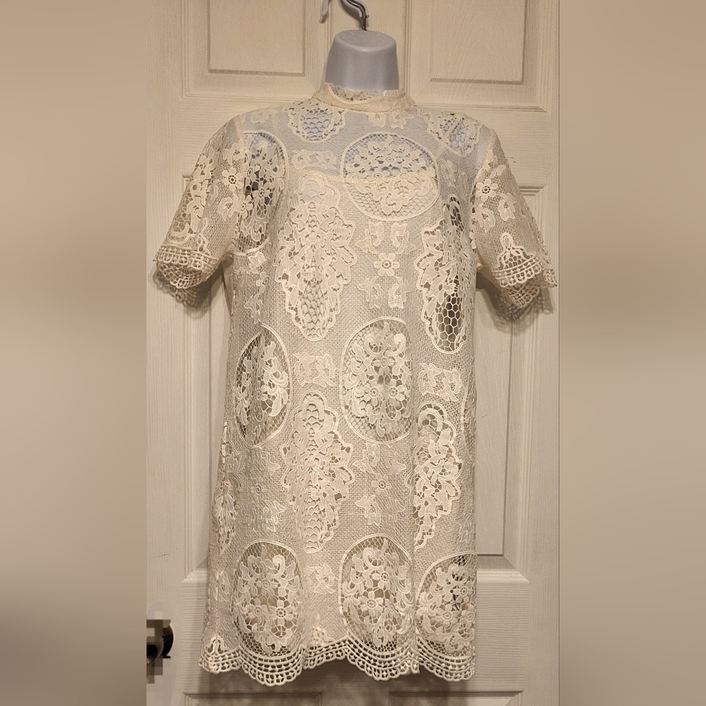 Forever 21 Mini Dress High Neck Ivory Lace OverlayJunior Women Sz Formal Small